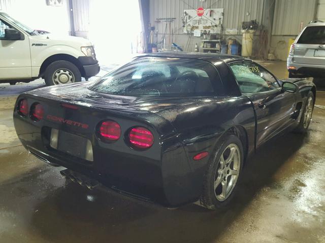 1G1YY22G745120087 - 2004 CHEVROLET CORVETTE BLACK photo 4