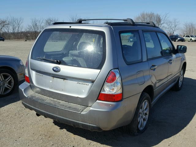 JF1SG65697H709712 - 2007 SUBARU FORESTER 2 GRAY photo 4