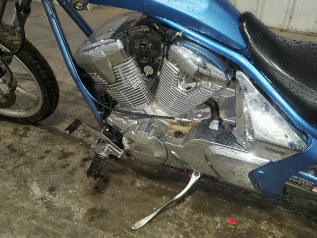 JH2SC6101AK001107 - 2010 HONDA VT1300 CX BLUE photo 7