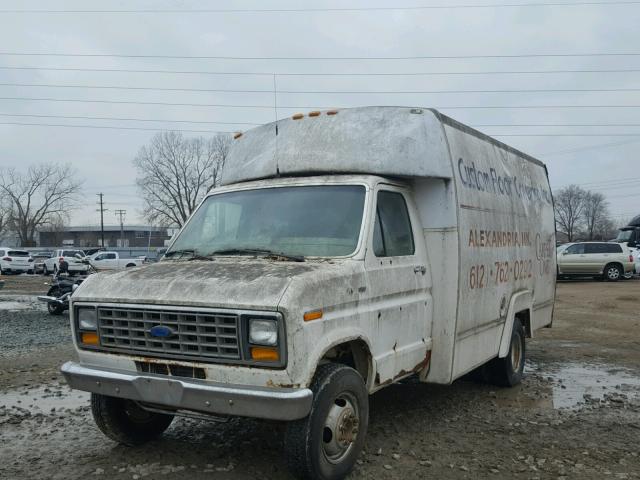 1FDKE30H1GHC03522 - 1986 FORD ECONOLINE WHITE photo 2