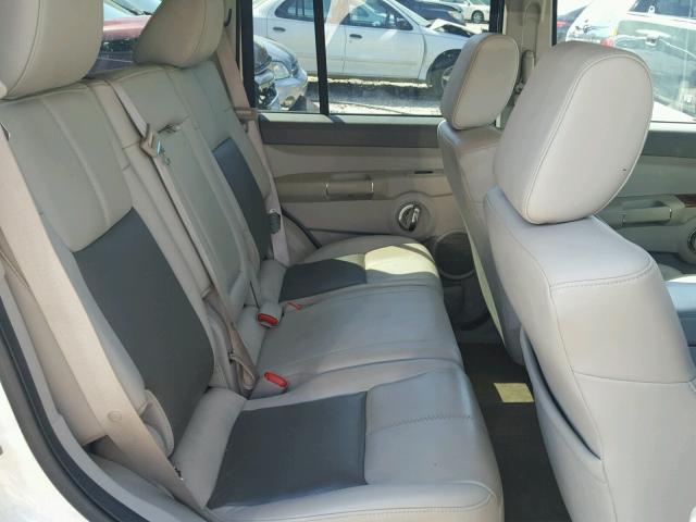 1J8HH58N28C191769 - 2008 JEEP COMMANDER WHITE photo 6