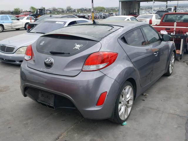 KMHTC6AD7DU088256 - 2013 HYUNDAI VELOSTER B GRAY photo 4