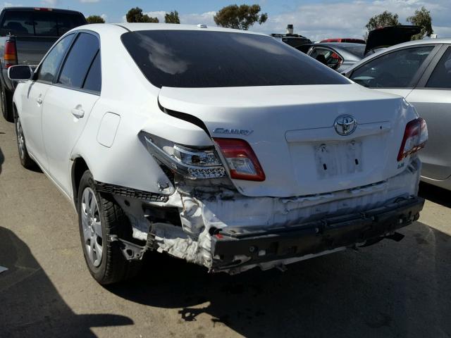 4T1BF3EK6AU511883 - 2010 TOYOTA CAMRY BASE WHITE photo 3