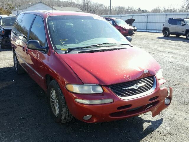 1C4GP54L7YB657972 - 2000 CHRYSLER TOWN & COU BURGUNDY photo 1