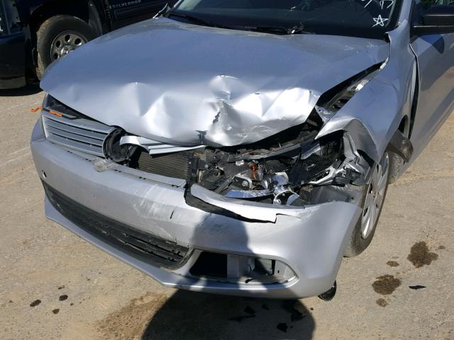 3VW2K7AJ9EM327808 - 2014 VOLKSWAGEN JETTA BASE 灰色 照片 9