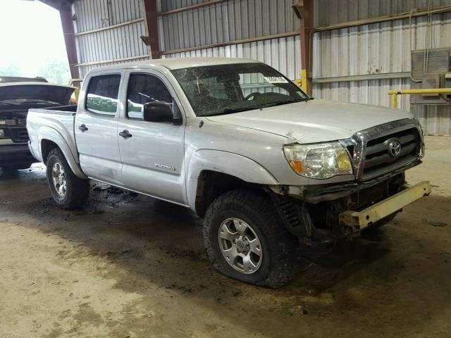 3TMLU42N28M013892 - 2008 TOYOTA TACOMA DOU SILVER photo 1