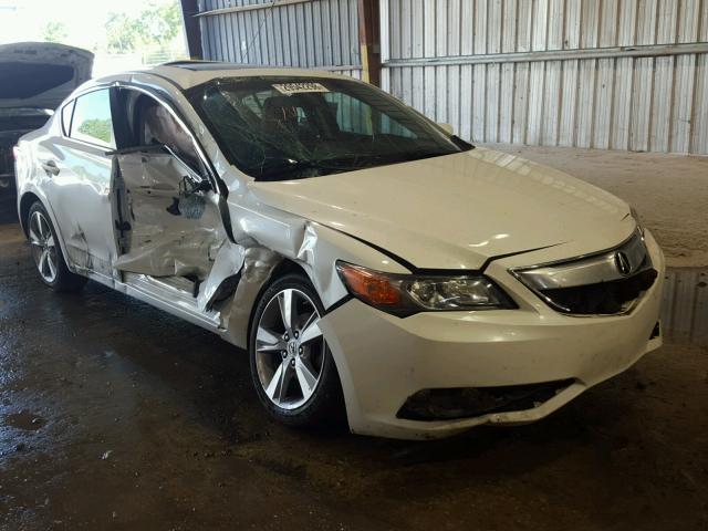 19VDE1F32FE002626 - 2015 ACURA ILX 20 WHITE photo 1