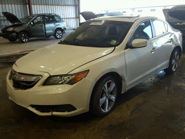 19VDE1F32FE002626 - 2015 ACURA ILX 20 WHITE photo 2