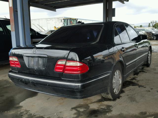 WDBJF65JX1B222086 - 2001 MERCEDES-BENZ E 320 BLACK photo 4