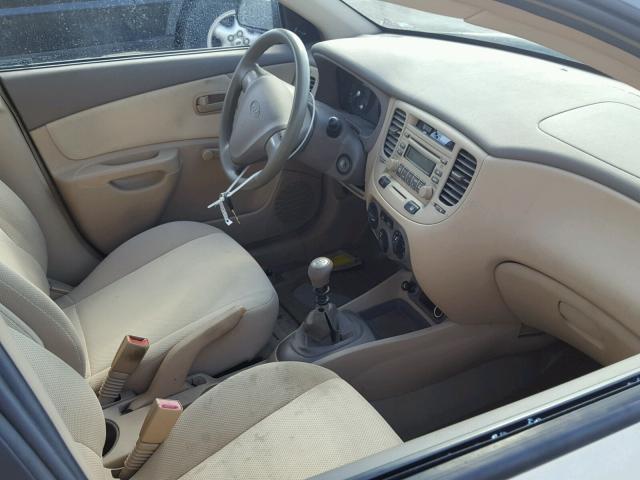 KNADE123566083346 - 2006 KIA RIO TAN photo 5