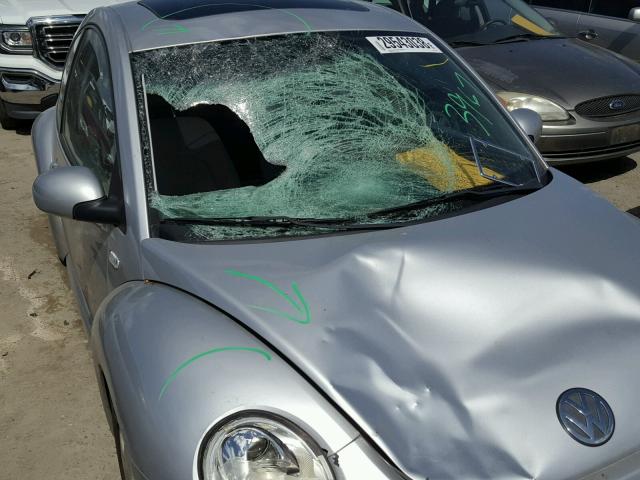 3VWCD21C61M445621 - 2001 VOLKSWAGEN NEW BEETLE Gümüş foto 9