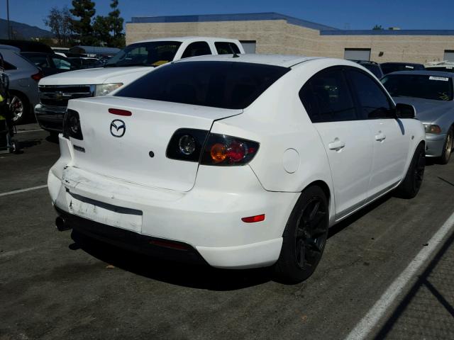 JM1BK323251330297 - 2005 MAZDA 3 S WHITE photo 4