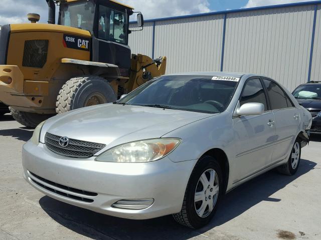 4T1BE32K03U727609 - 2003 TOYOTA CAMRY LE SILVER photo 2