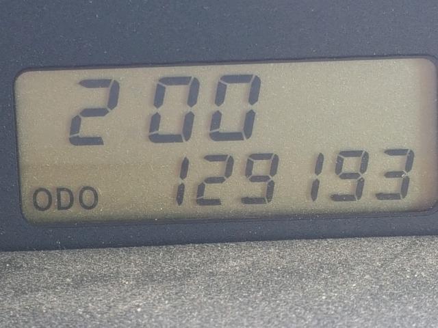 JTLKT324550207982 - 2005 TOYOTA SCION XB BLACK photo 8