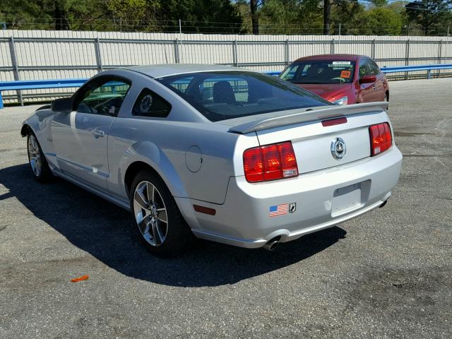 1ZVHT82H485131083 - 2008 FORD MUSTANG GT SILVER photo 3