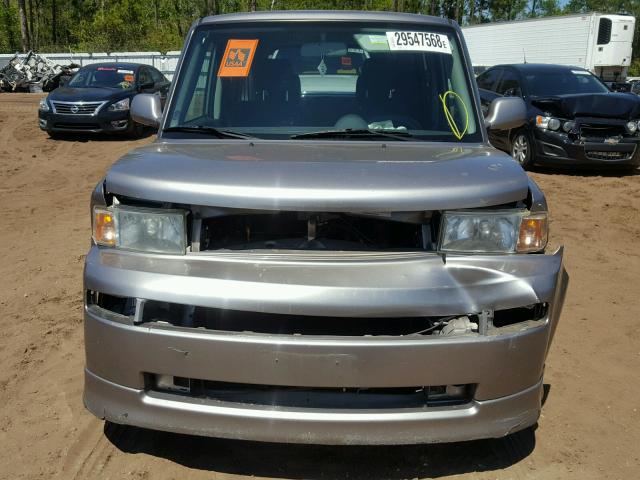 JTLKT324364124223 - 2006 TOYOTA SCION XB SILVER photo 9