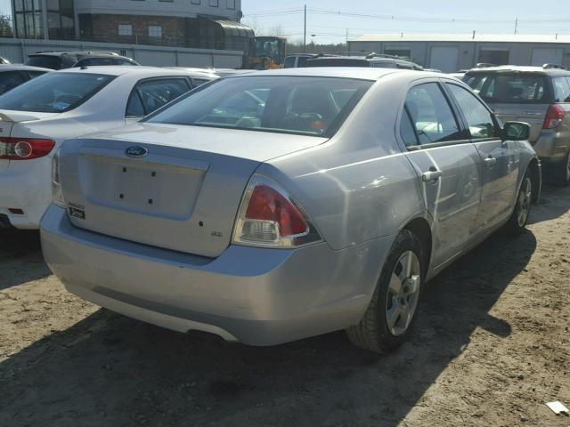 3FAFP07Z76R199220 - 2006 FORD FUSION SE SILVER photo 4