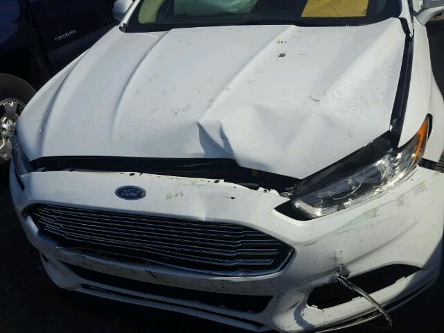 1FA6P0H77E5381725 - 2014 FORD FUSION SE WHITE photo 7