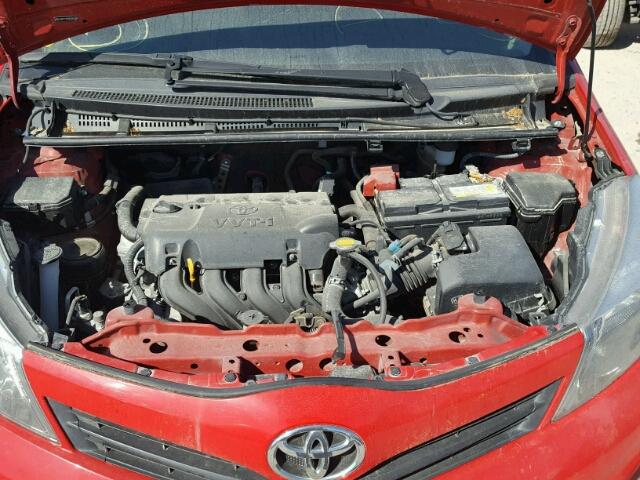 VNKKTUD30EA007938 - 2014 TOYOTA YARIS RED photo 7