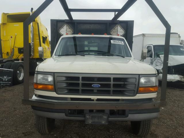 1FDLF47FXSEA04457 - 1995 FORD F SUPER DU CREAM photo 9