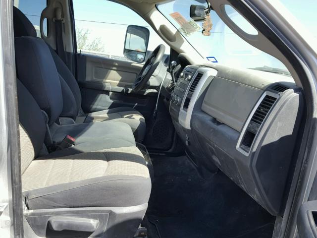3C6UD5JL5CG260896 - 2012 DODGE RAM 2500 S SILVER photo 5