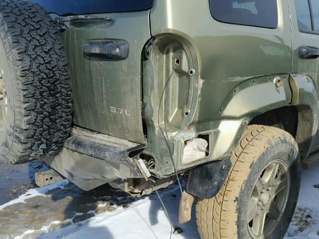 1J4GL38K22W361110 - 2002 JEEP LIBERTY RE GREEN photo 9