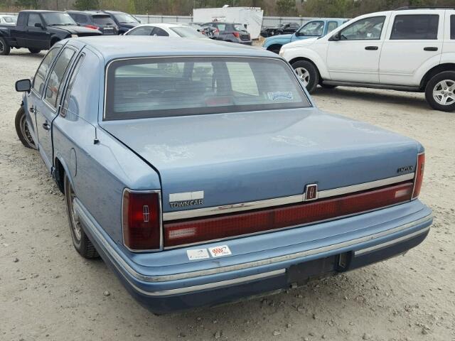 1LNLM82W6PY682830 - 1993 LINCOLN TOWN CAR S BLUE photo 3