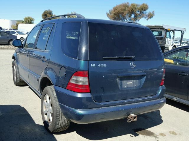 4JGAB72E5XA075728 - 1999 MERCEDES-BENZ ML 430 绿色 照片 3
