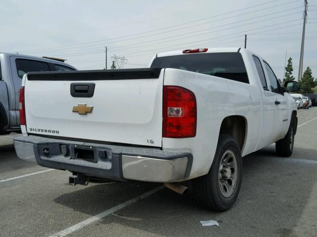 2GCEC19C581206799 - 2008 CHEVROLET SILVERADO WHITE photo 4