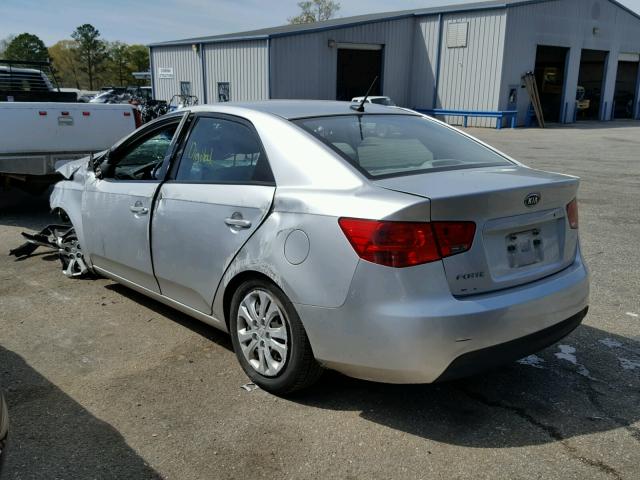 KNAFT4A2XD5675918 - 2013 KIA FORTE LX SILVER photo 3