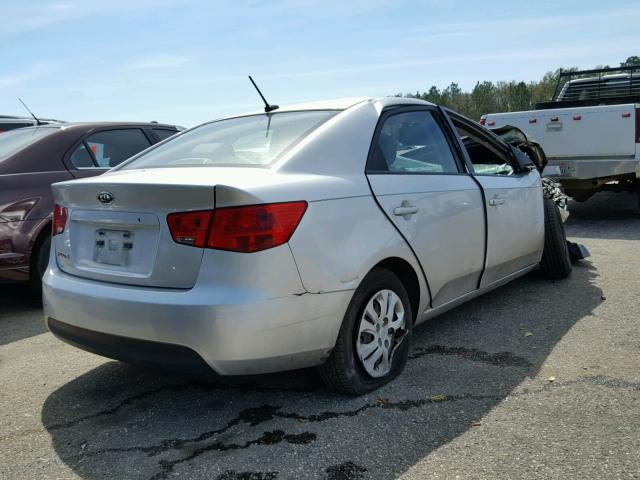 KNAFT4A2XD5675918 - 2013 KIA FORTE LX SILVER photo 4