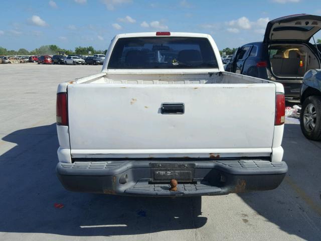 1GCCS145018212368 - 2001 CHEVROLET S TRUCK S1 WHITE photo 6