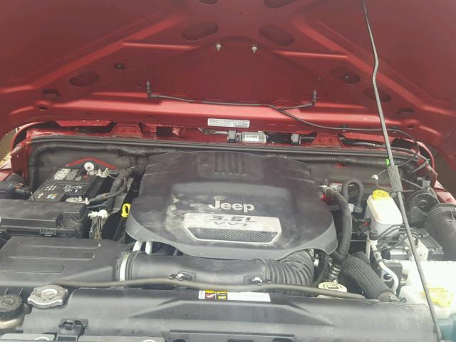 1C4AJWAG2DL587693 - 2013 JEEP WRANGLER S RED photo 7