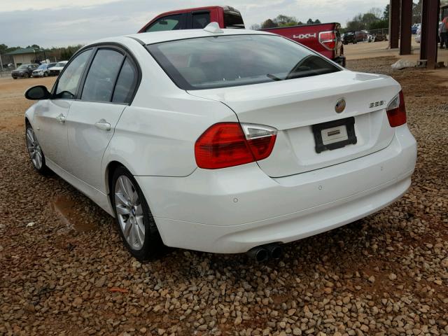 WBAVA37507NE29254 - 2007 BMW 328 I WHITE photo 3