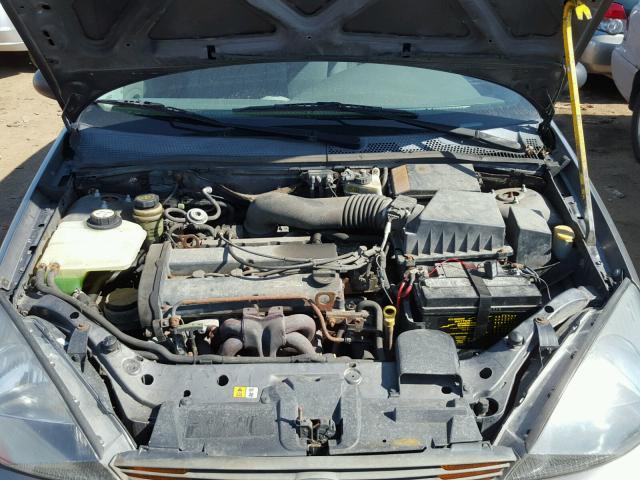 3FAFP31303R116549 - 2003 FORD FOCUS ZX3 GRAY photo 7