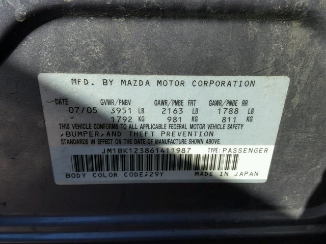 JM1BK123861411987 - 2006 MAZDA 3 S GRAY photo 10