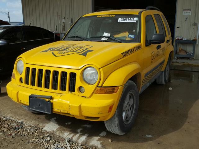 1J4GK48K07W688962 - 2007 JEEP LIBERTY SP YELLOW photo 2