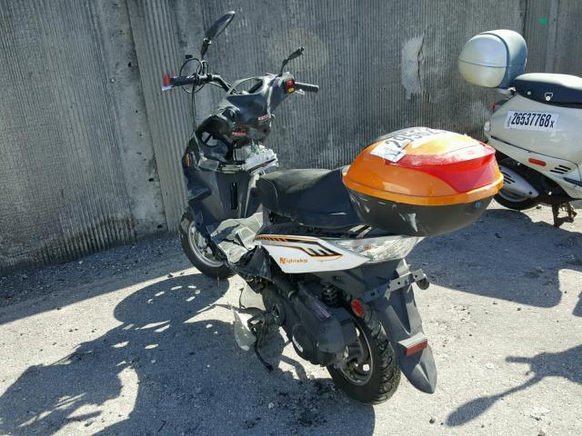 LEHTCB136GR000172 - 2016 OTHE SCOOTER TWO TONE photo 3