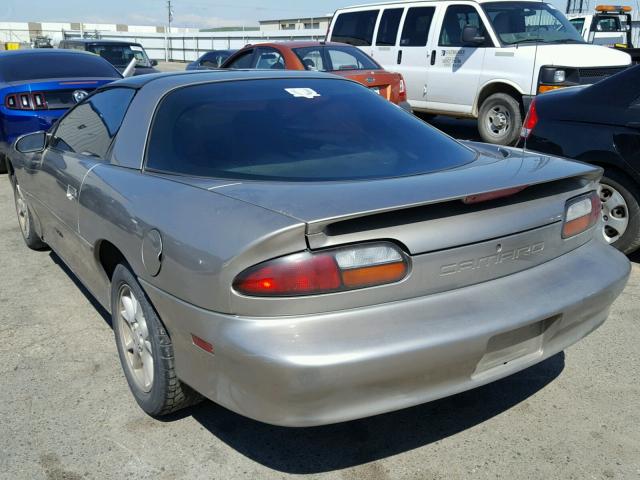 2G1FP22KX22139031 - 2002 CHEVROLET CAMARO TAN photo 3