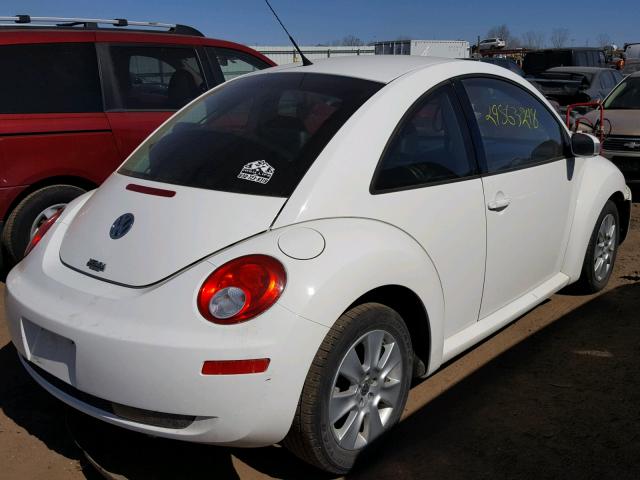 3VWPW31C29M512079 - 2009 VOLKSWAGEN NEW BEETLE 白色 照片 4