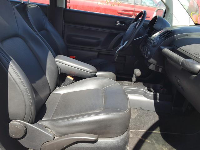 3VWPW31C29M512079 - 2009 VOLKSWAGEN NEW BEETLE 白色 照片 5