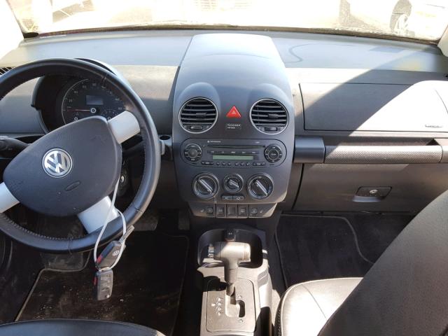 3VWPW31C29M512079 - 2009 VOLKSWAGEN NEW BEETLE 白色 照片 9