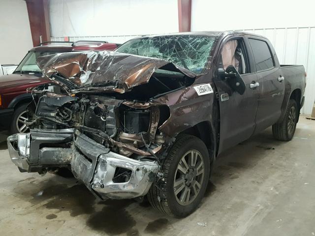 5TFAW5F16HX665116 - 2017 TOYOTA TUNDRA CRE BROWN photo 2