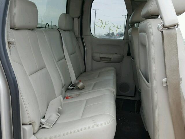 1GCSKSE39AZ258287 - 2010 CHEVROLET SILVERADO SILVER photo 6