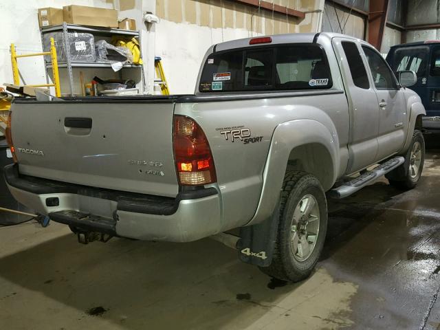 5TEUU42N28Z565500 - 2008 TOYOTA TACOMA ACC SILVER photo 4