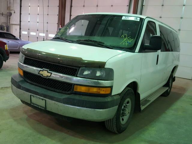 1GAZGYFG1C1163267 - 2012 CHEVROLET EXPRESS G3 WHITE photo 2