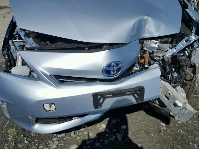 JTDZN3EU3D3229945 - 2013 TOYOTA PRIUS V SILVER photo 9