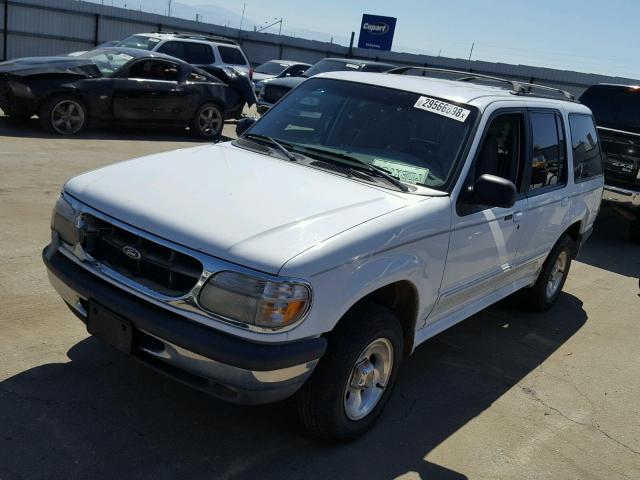 1FMZU34E1WZA91850 - 1998 FORD EXPLORER WHITE photo 2