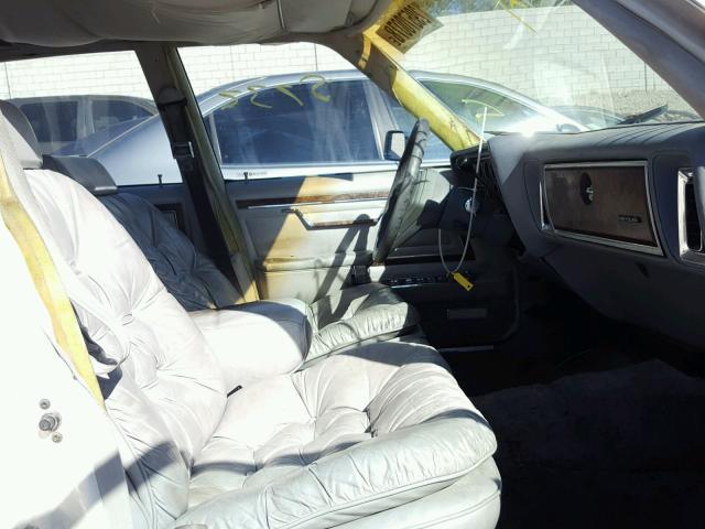 1C3BF66P5GX547866 - 1986 CHRYSLER FIFTH AVEN Սպիտակ լուսանկար 5