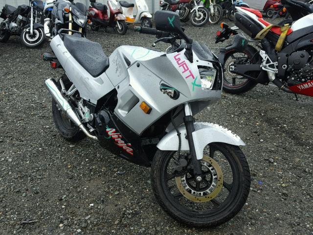 JKAEXMF115DA15709 - 2005 KAWASAKI EX250 F GRAY photo 1